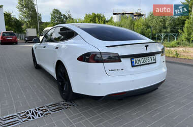 Ліфтбек Tesla Model S 2014 в 