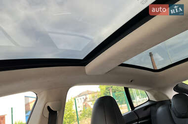 Ліфтбек Tesla Model S 2014 в 