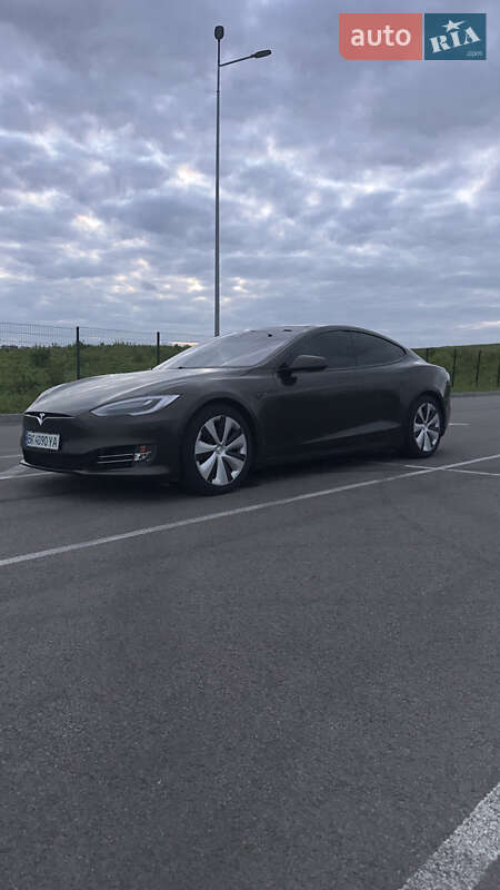 Лифтбек Tesla Model S 2016 в Ровно фото 4 Лифтбек Tesla Model S 2016 в Ровно