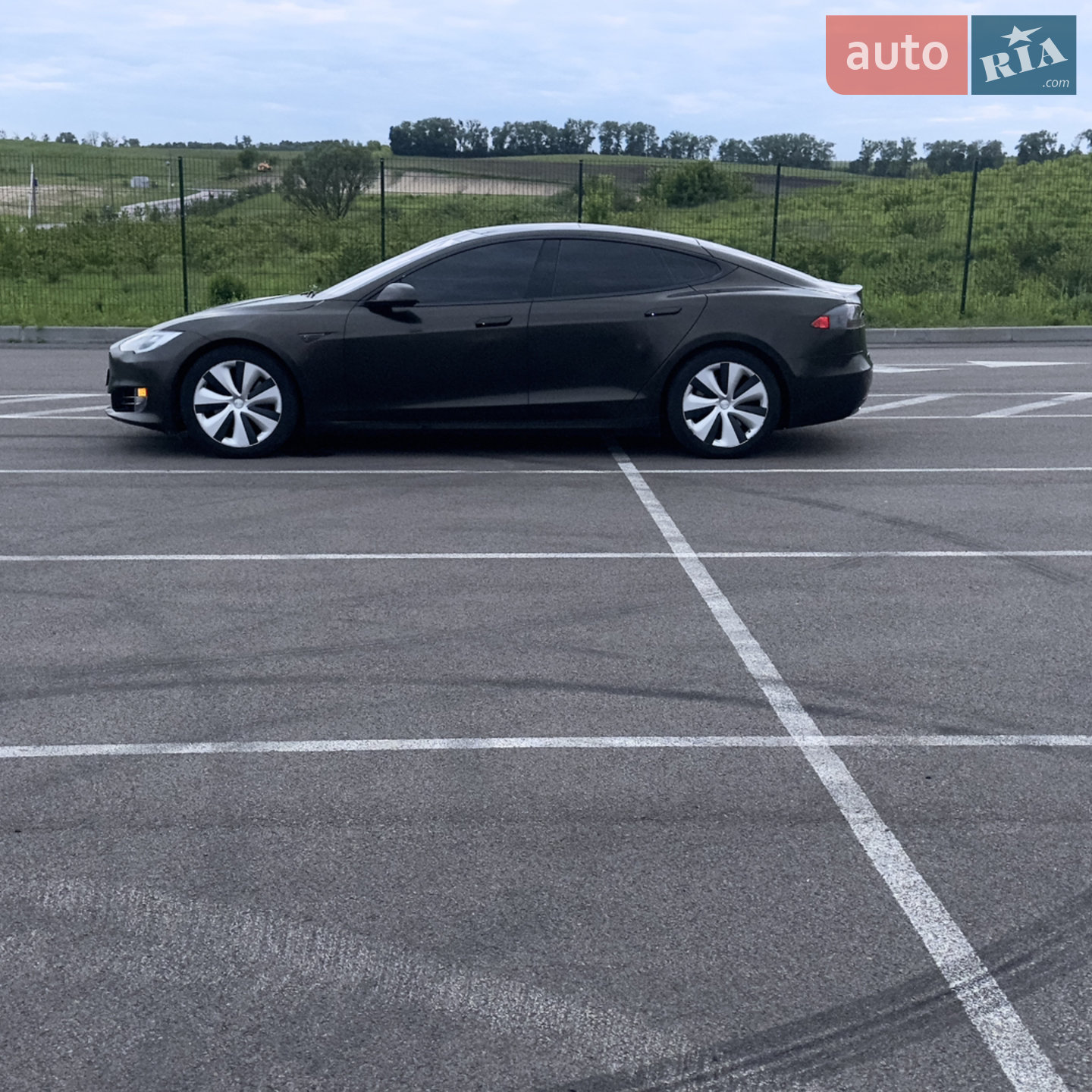 2016 Tesla Model S - фото 1