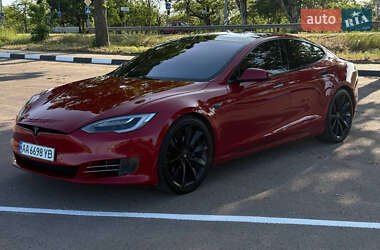 Ліфтбек Tesla Model S 2016 в 