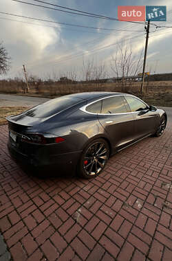 Лифтбек Tesla Model S 2020 в 