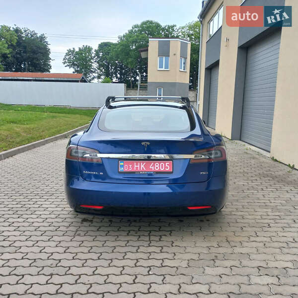 Лифтбек Tesla Model S 2016 в Радехове