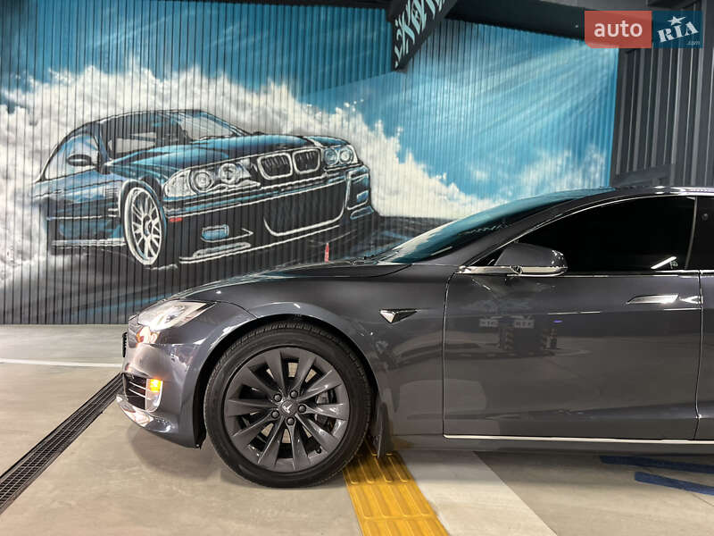 Ліфтбек Tesla Model S 2018 в Самборі