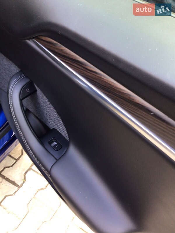 Лифтбек Tesla Model S 2022 в Харькове