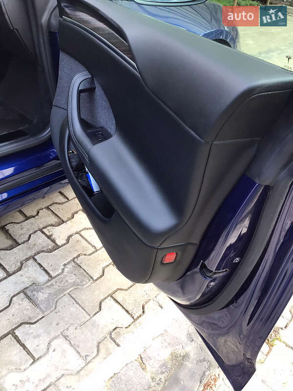 Лифтбек Tesla Model S 2022 в Харькове