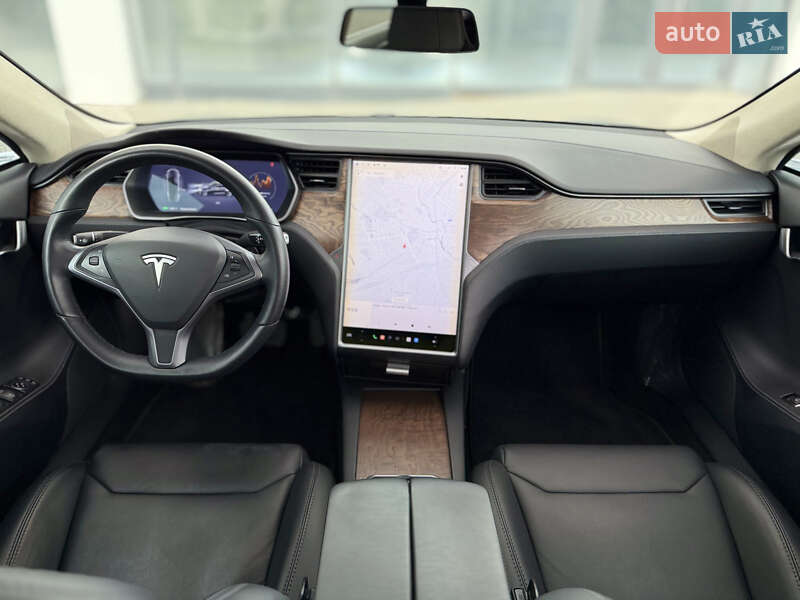 Лифтбек Tesla Model S 2018 в Харькове