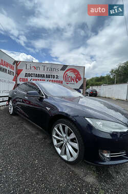 Лифтбек Tesla Model S 2013 в 