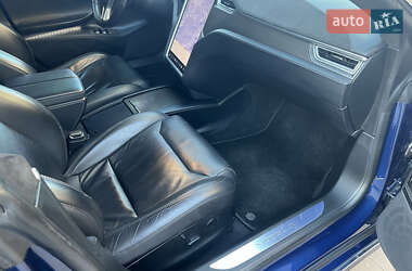 Лифтбек Tesla Model S 2017 в 