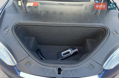 Лифтбек Tesla Model S 2017 в 