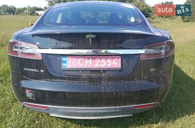 Лифтбек Tesla Model S 2014 в 