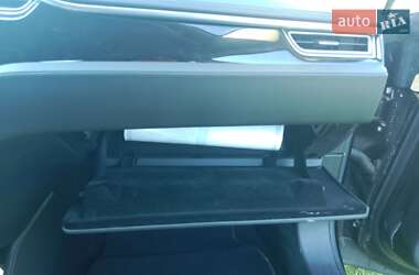 Лифтбек Tesla Model S 2014 в 