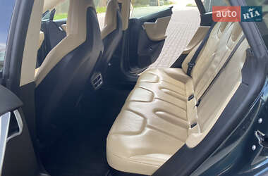 Лифтбек Tesla Model S 2013 в 