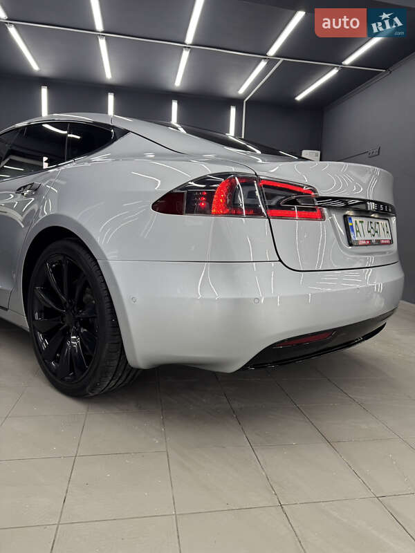Лифтбек Tesla Model S 2017 в Коломые фото 14 Лифтбек Tesla Model S 2017 в Коломые