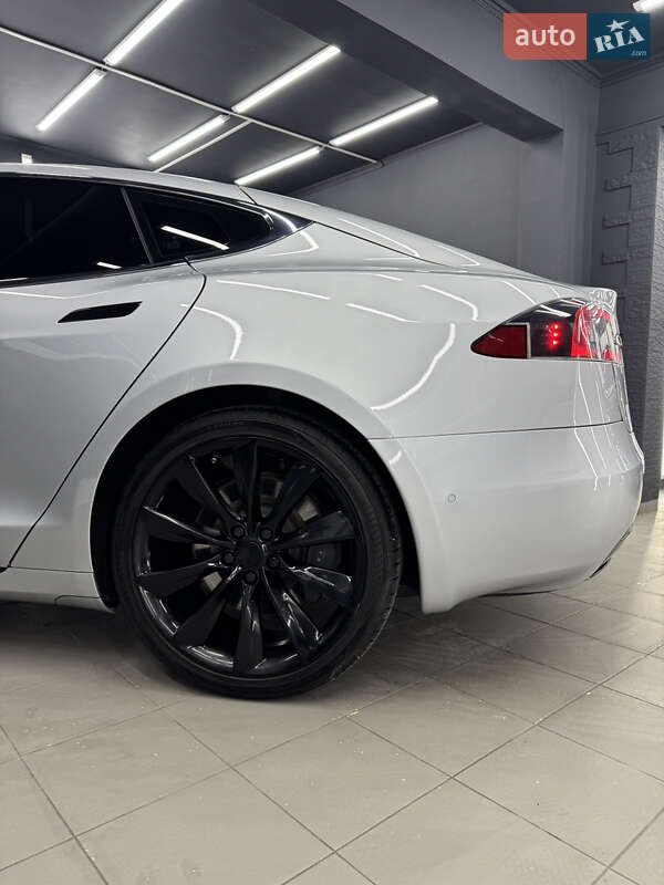 Лифтбек Tesla Model S 2017 в Коломые фото 19 Лифтбек Tesla Model S 2017 в Коломые