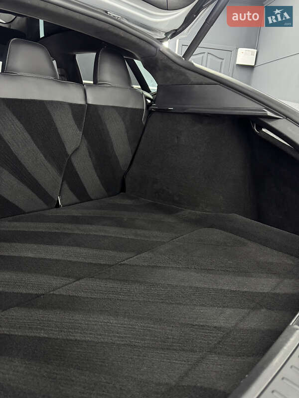 Лифтбек Tesla Model S 2017 в Коломые фото 32 Лифтбек Tesla Model S 2017 в Коломые