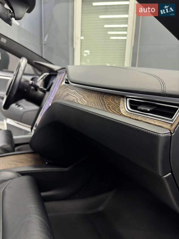 Лифтбек Tesla Model S 2017 в Коломые фото 40 Лифтбек Tesla Model S 2017 в Коломые