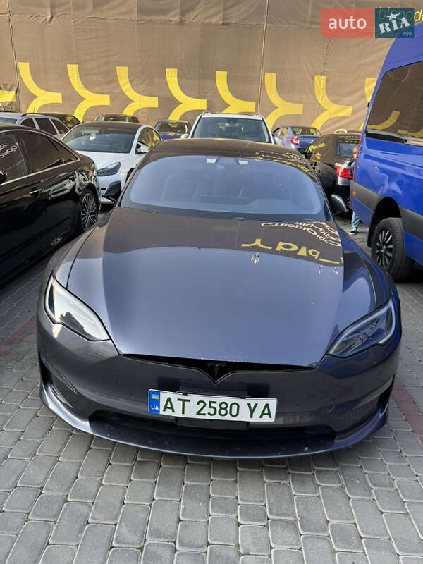 Tesla Model S 2022