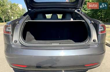 Лифтбек Tesla Model S 2016 в 