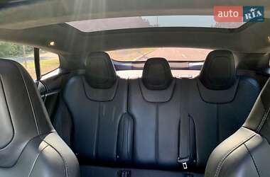 Лифтбек Tesla Model S 2016 в 
