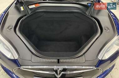 Лифтбек Tesla Model S 2016 в 