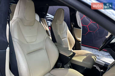 Лифтбек Tesla Model S 2016 в 