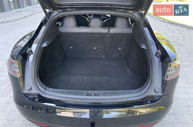 Лифтбек Tesla Model S 2019 в 
