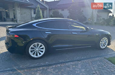 Лифтбек Tesla Model S 2016 в 
