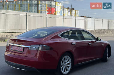 Лифтбек Tesla Model S 2014 в 