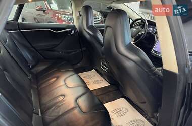 Лифтбек Tesla Model S 2016 в 