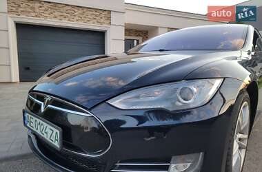 Лифтбек Tesla Model S 2013 в 