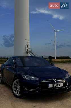 Лифтбек Tesla Model S 2015 в Одессе