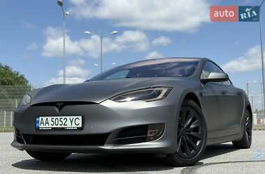 Лифтбек Tesla Model S 2018 в 