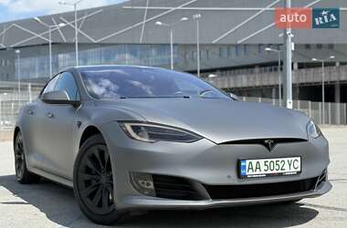 Лифтбек Tesla Model S 2018 в 