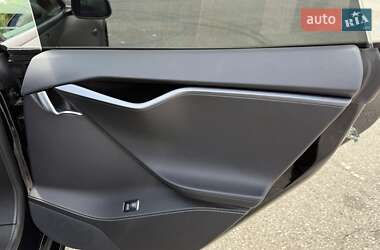 Лифтбек Tesla Model S 2018 в 