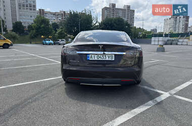 Лифтбек Tesla Model S 2013 в 