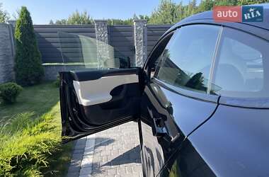 Лифтбек Tesla Model S 2022 в 