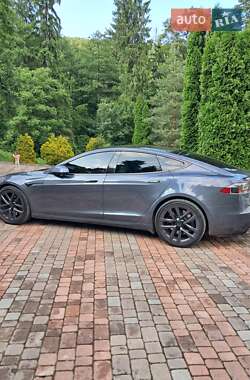 Лифтбек Tesla Model S 2021 в 