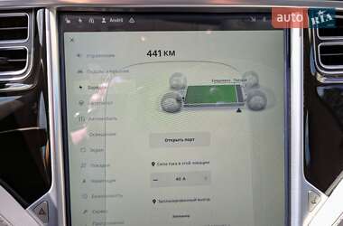 Лифтбек Tesla Model S 2015 в 