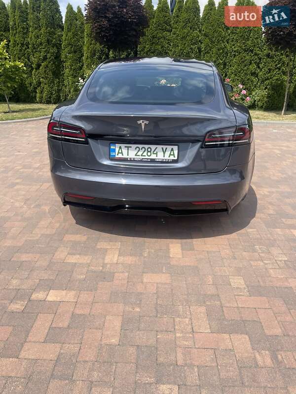 Лифтбек Tesla Model S 2022 в Ивано-Франковске