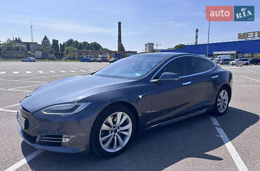Лифтбек Tesla Model S 2017 в 