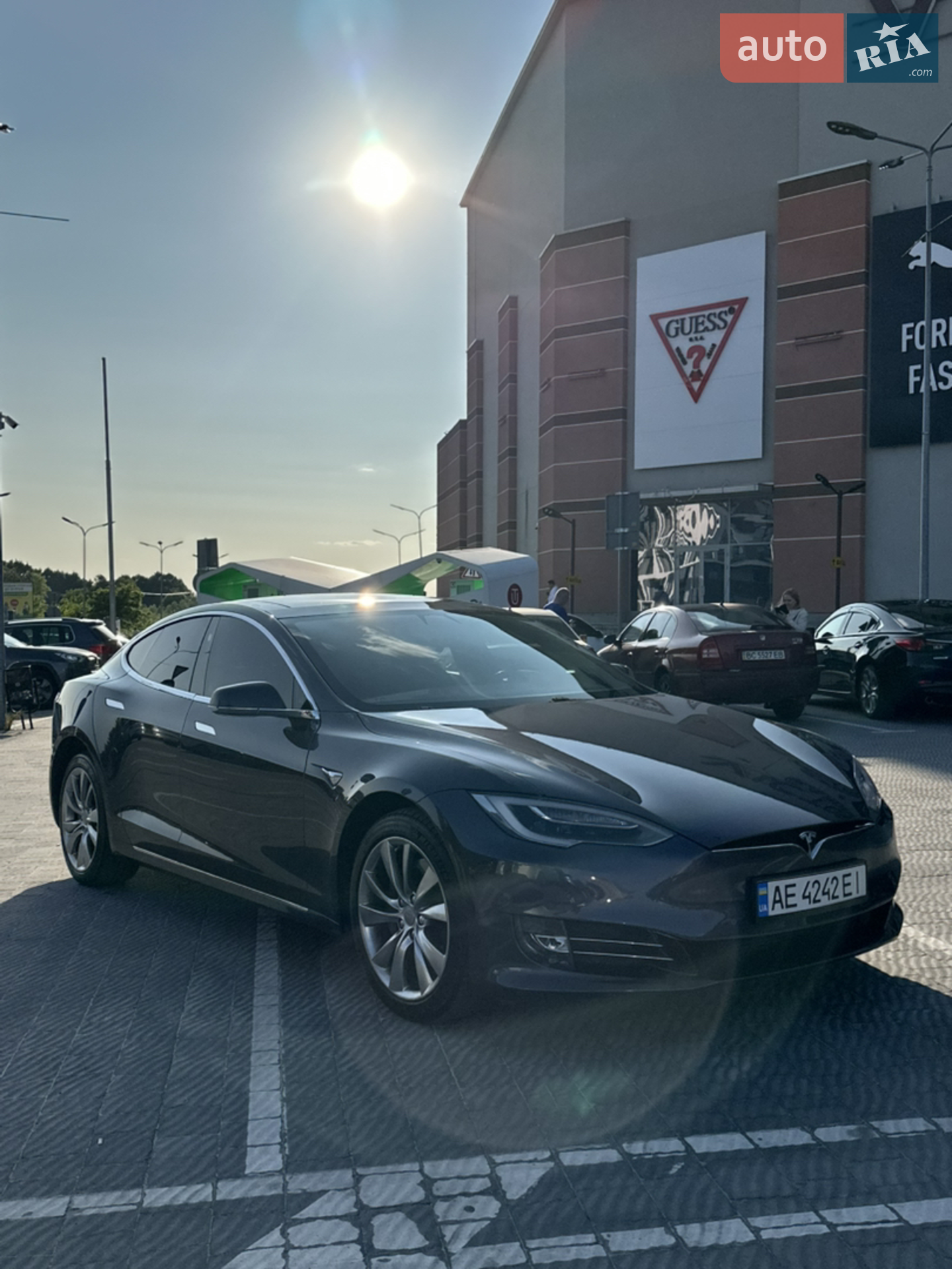 2016 Tesla Model S - мініатюра 18