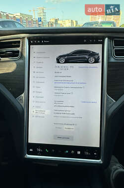 Лифтбек Tesla Model S 2016 в 