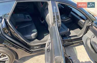 Лифтбек Tesla Model S 2021 в 