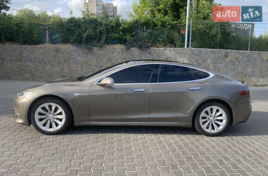 Ліфтбек Tesla Model S 2016 в 