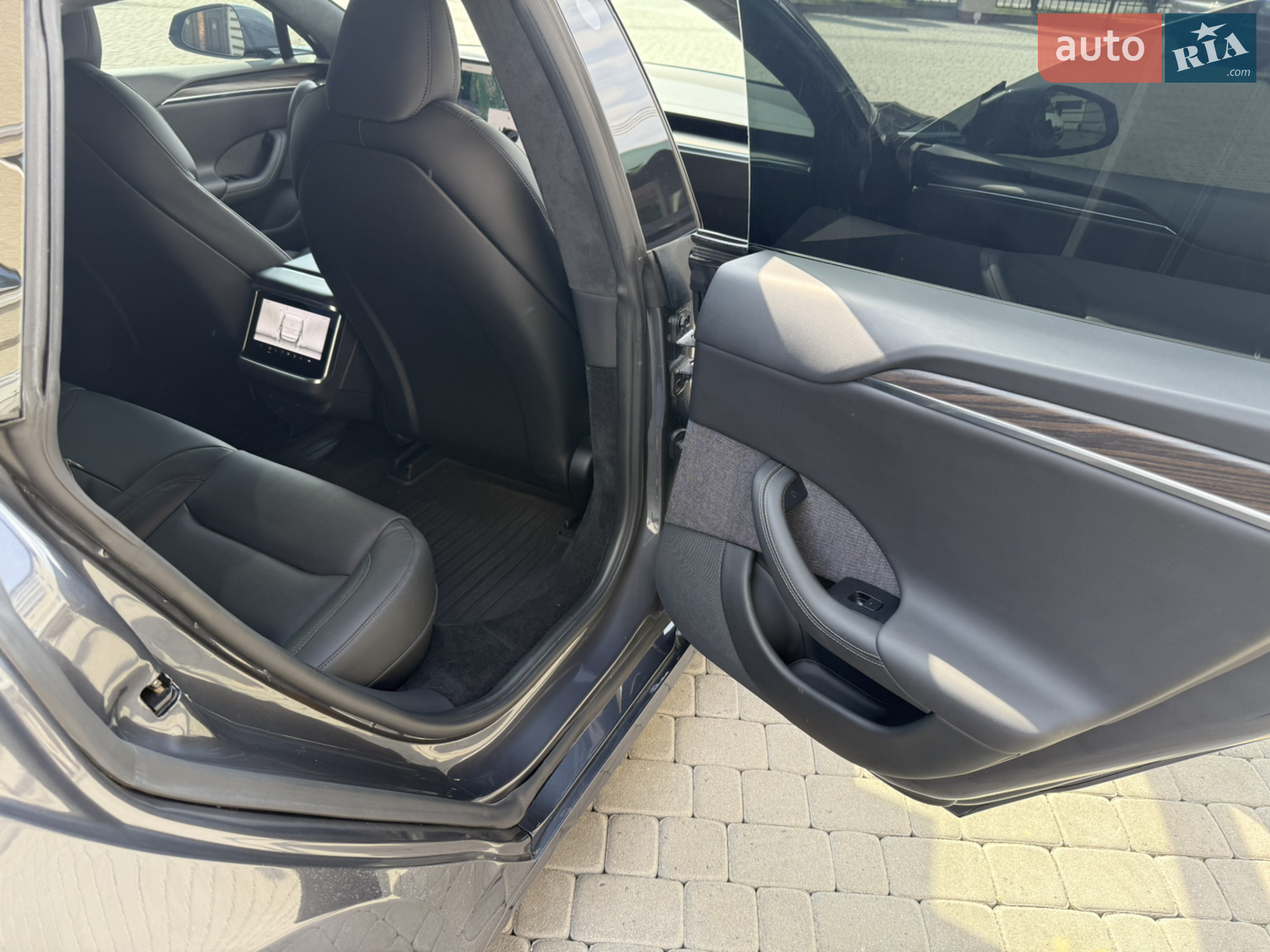 2022 Tesla Model S - мініатюра 30