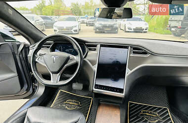 Лифтбек Tesla Model S 2016 в 