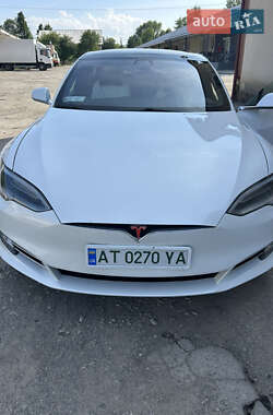 Лифтбек Tesla Model S 2017 в Надворной