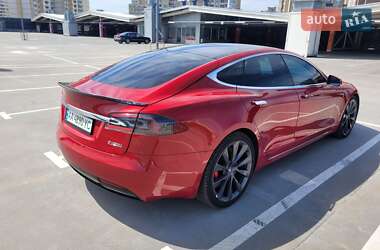Лифтбек Tesla Model S 2018 в Киеве