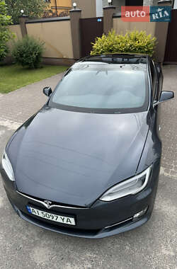 Лифтбек Tesla Model S 2018 в 
